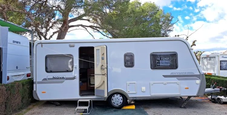 refurbished caravan buyer in qatar